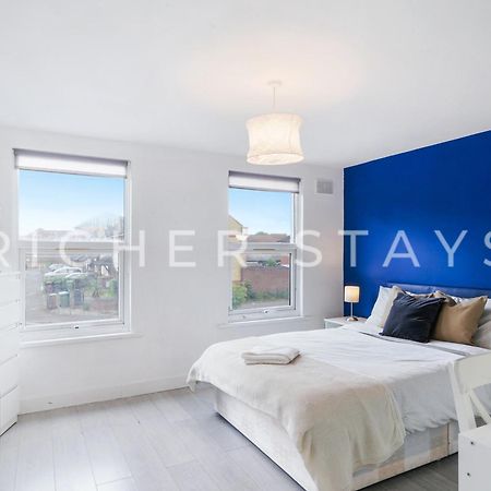 Large Home For Contractors & Families - Garden & Amenities London Eksteriør billede