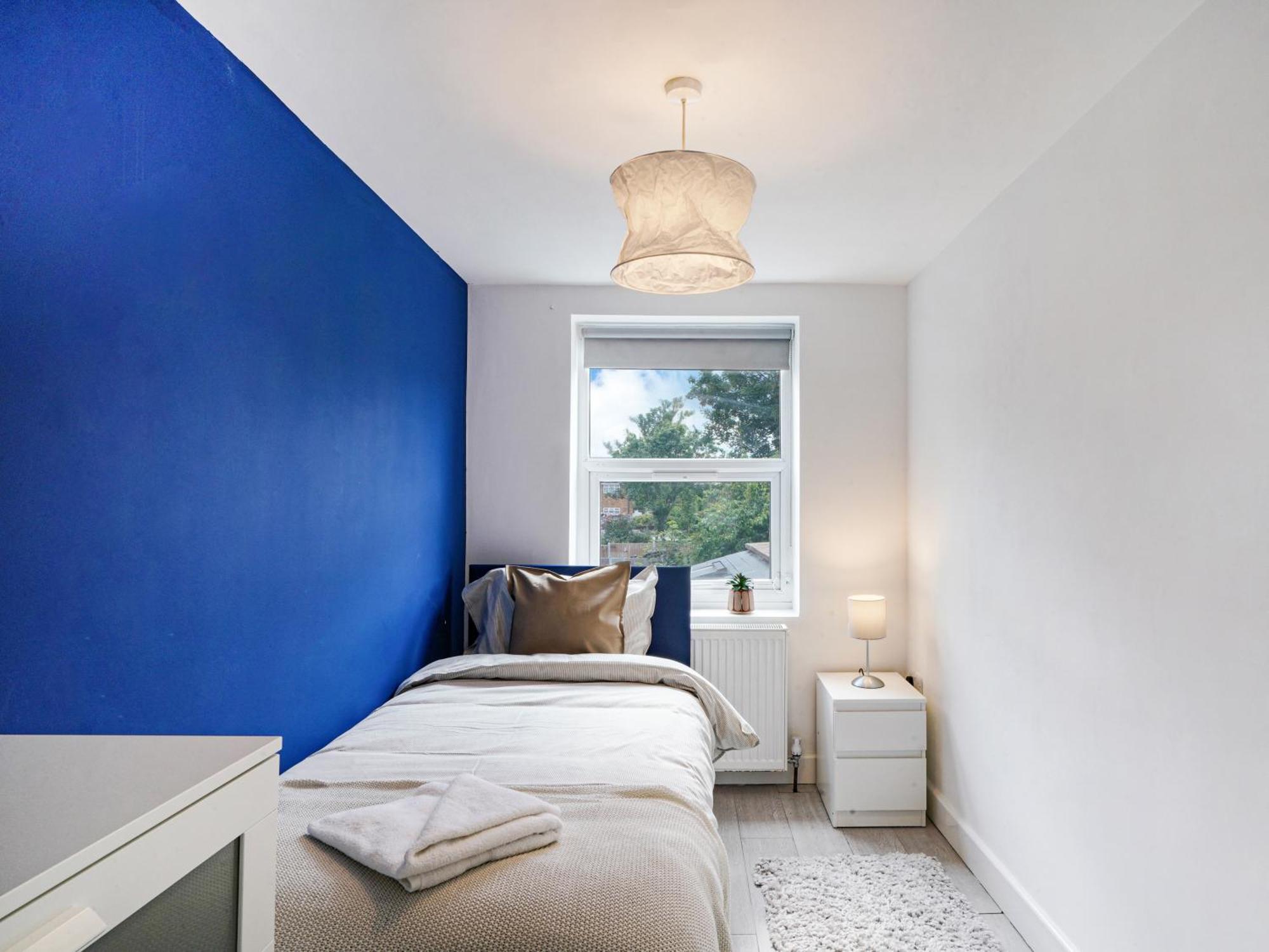 Large Home For Contractors & Families - Garden & Amenities London Eksteriør billede